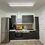 Modern Neuburg C - - 3 Zimmer, Stellplatz, Zentrum, Wi-fi, 3 Tv, Kueche Lejlighed