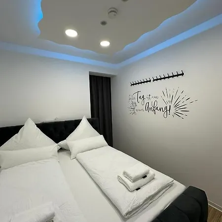 Modern Neuburg C - - 3 Zimmer, Stellplatz, Zentrum, Wi-fi, 3 Tv, Kueche