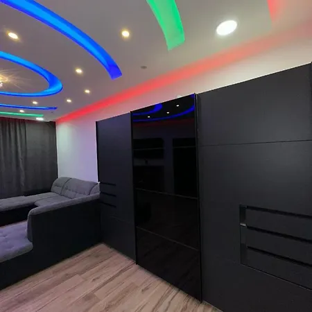 Modern Neuburg C - - 3 Zimmer, Stellplatz, Zentrum, Wi-fi, 3 Tv, Kueche Апартаменты *