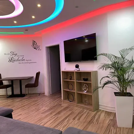 Modern Neuburg C - - 3 Zimmer, Stellplatz, Zentrum, Wi-fi, 3 Tv, Kueche